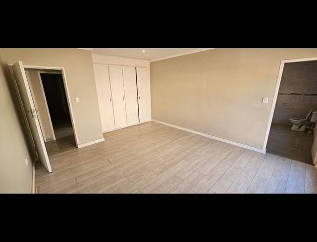 4 BEDROOM HOUSE FOR SALE IN FLORAUNA